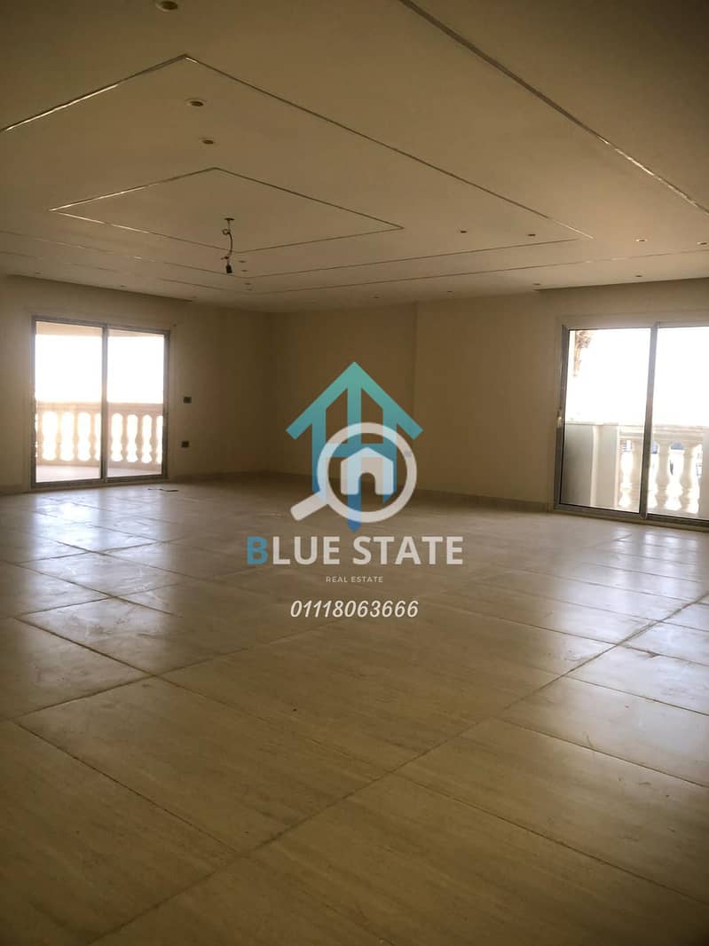 01118063666 (65). png