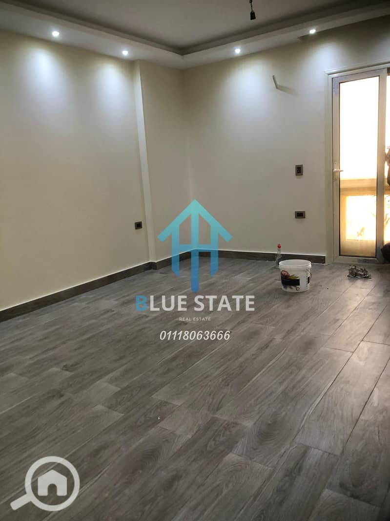 4 01118063666 (62). png