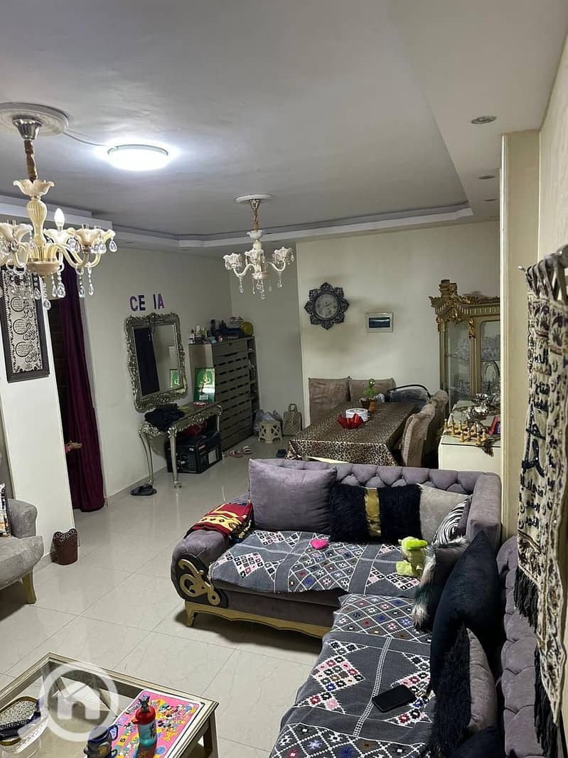 7 b8964854-fcc6-4b36-b147-9d49fbeba395. jpeg