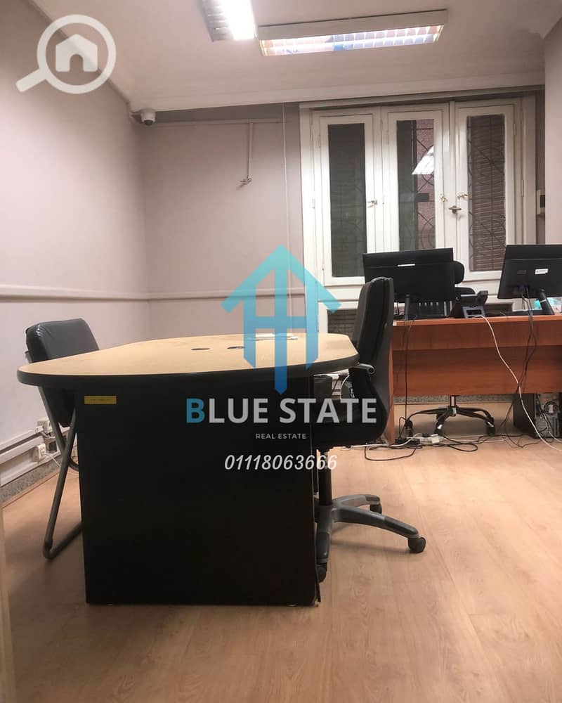 6 01118063666 (34). png