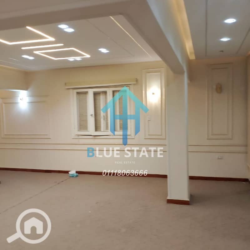 3 01118063666 (32). png