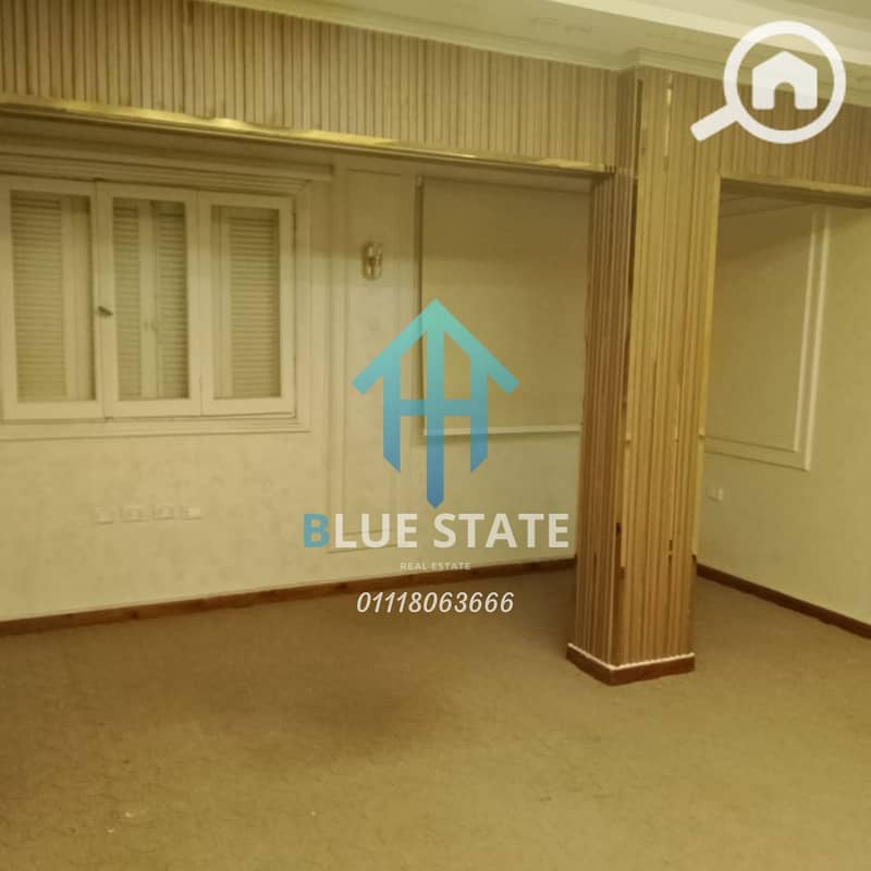 6 01118063666 (29). png