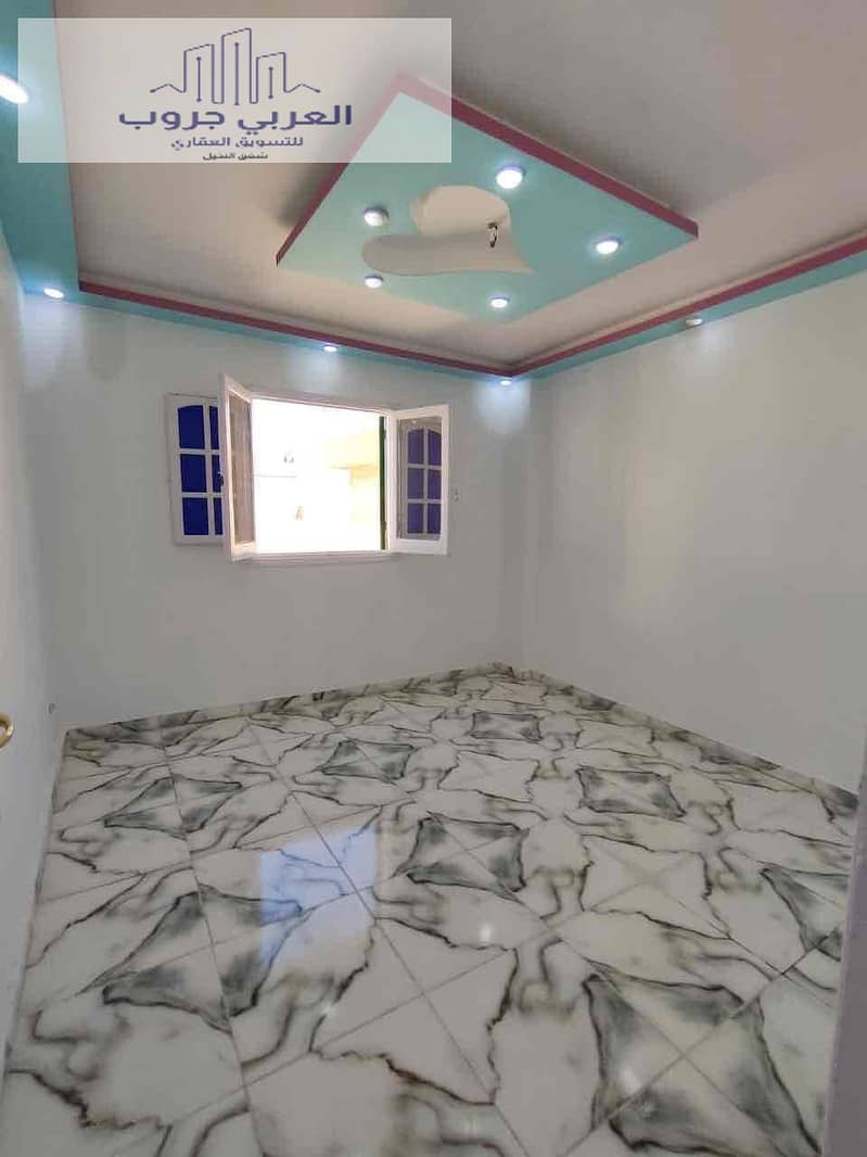 12 10ec6994-ec6c-45b1-9d39-48222edd9dbe. jpg