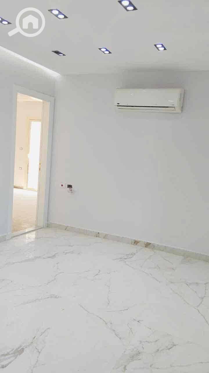 8 3505080e-fbb2-452b-9b49-ce9c655b92b9. jpg