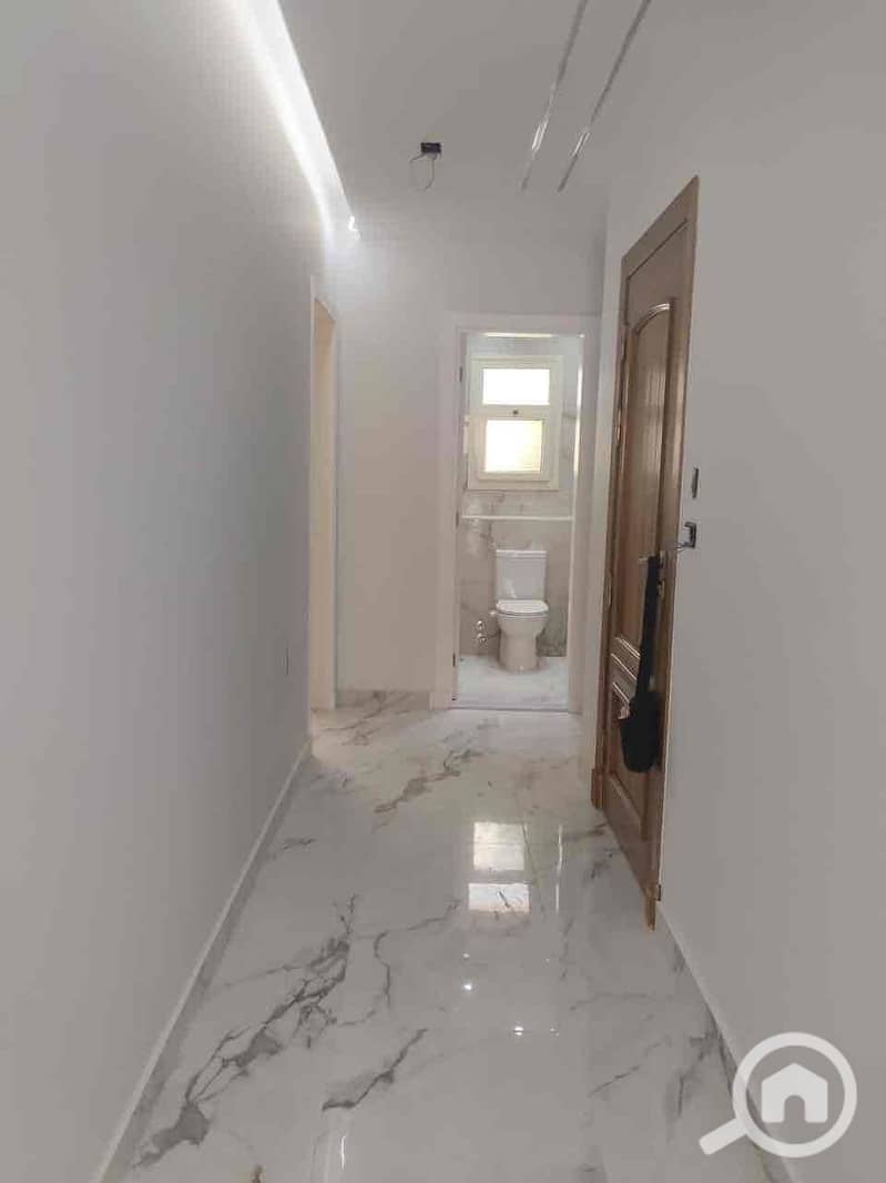 15 e22198f1-0886-45ef-81d2-1d170cd7a45f. jpg