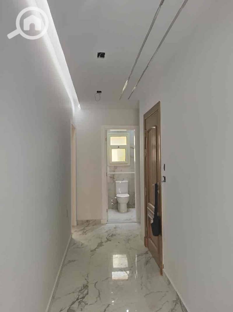 23 52f8b0d6-861b-4fb2-b893-19d5205ac696. jpg