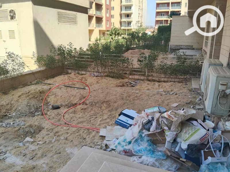 27 f4503e7b-3780-4d19-a3f9-bbc26c9b7ed9. jpg