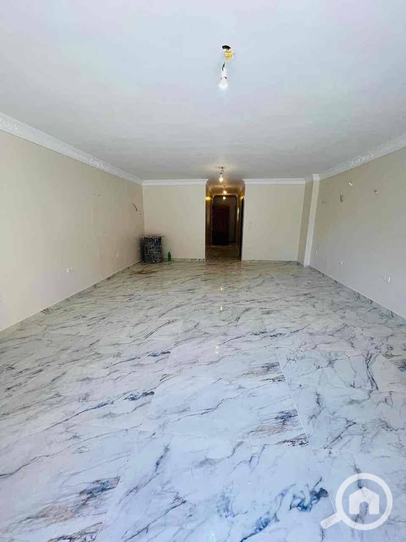 2 2f977f74-8d80-4106-8b60-988d0a959ec4. jpg