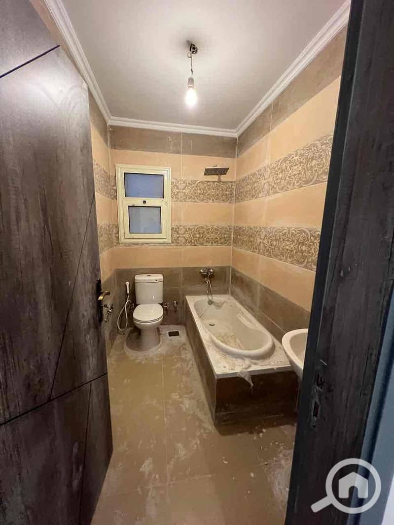 12 fd575c74-1397-42f4-a7fe-69b46f48cdb4. jpg