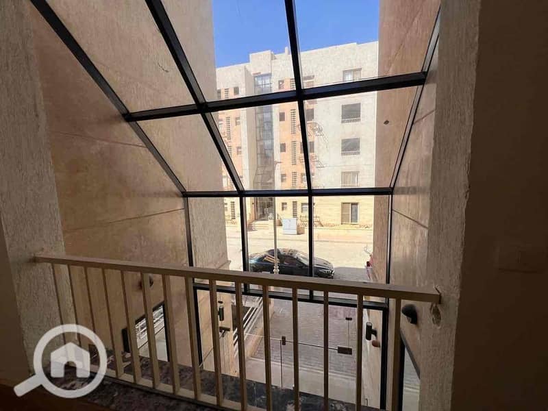 21 d5ce4507-cd16-44b8-a474-ea63c976fd6c. jpg