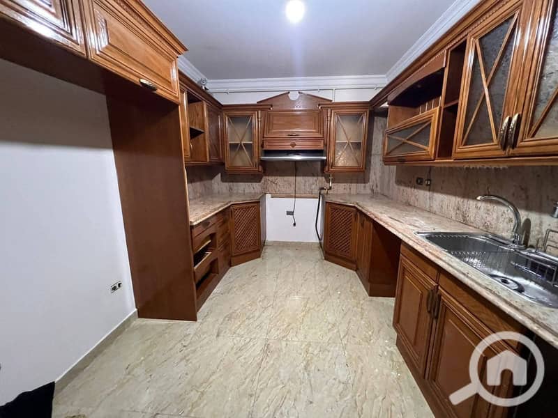 2 FB_IMG_1763438948312. jpg