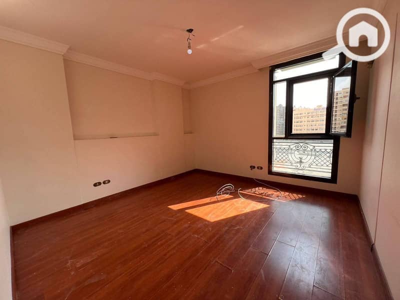 4 FB_IMG_1763438966173. jpg