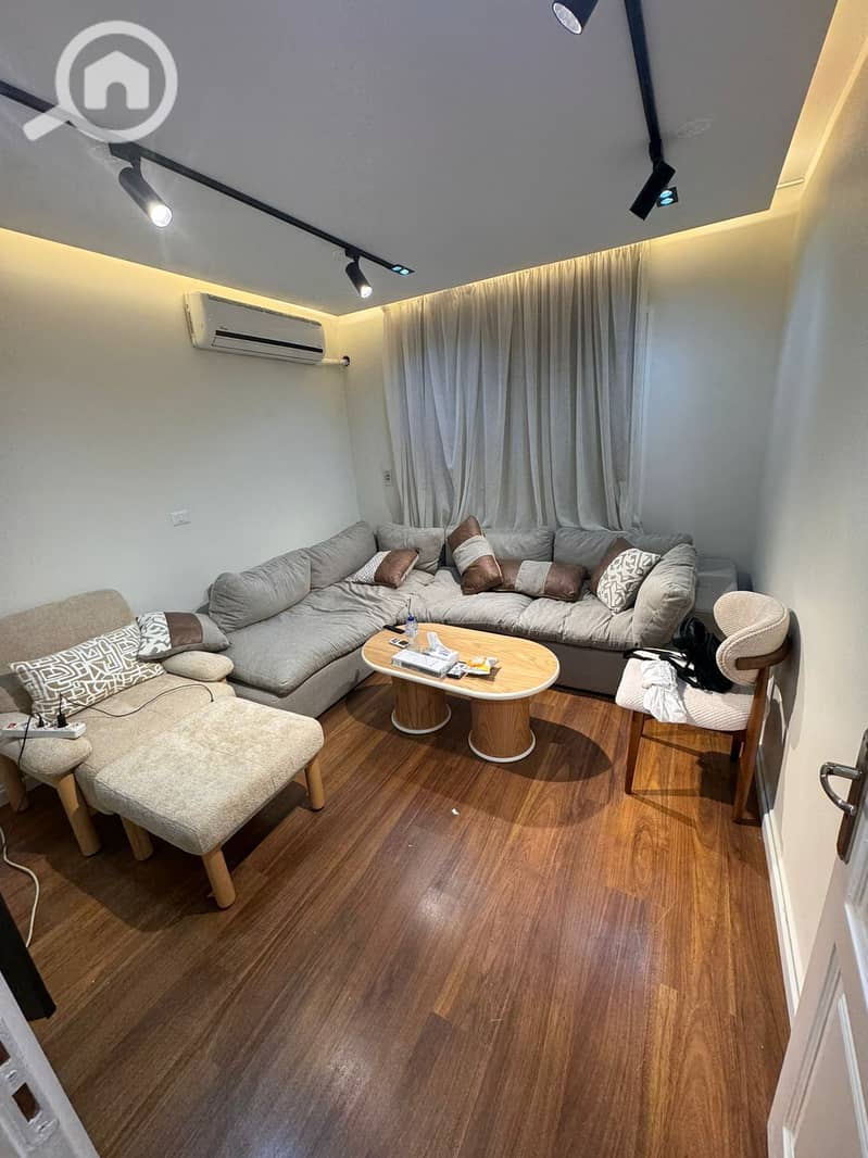 24 WhatsApp Image 2025-11-11 at 14.10. 04 (2). jpeg