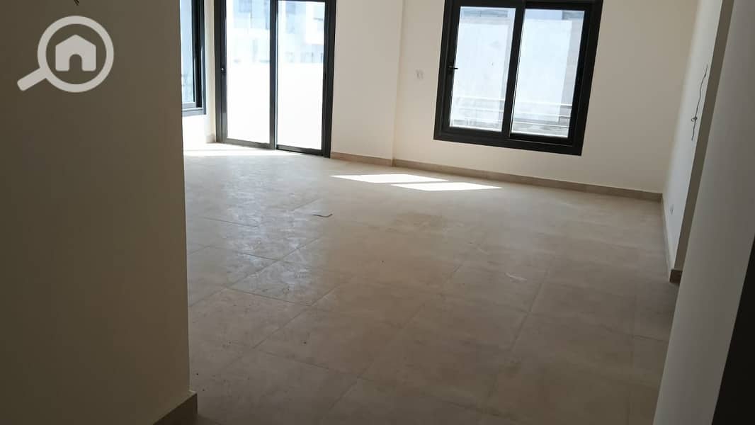 15 WhatsApp Image 2025-11-17 at 14.05. 43 (1). jpeg