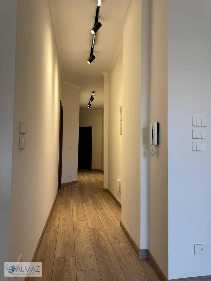 6 WhatsApp Image 2025-11-17 at 4.52. 18 PM. jpeg