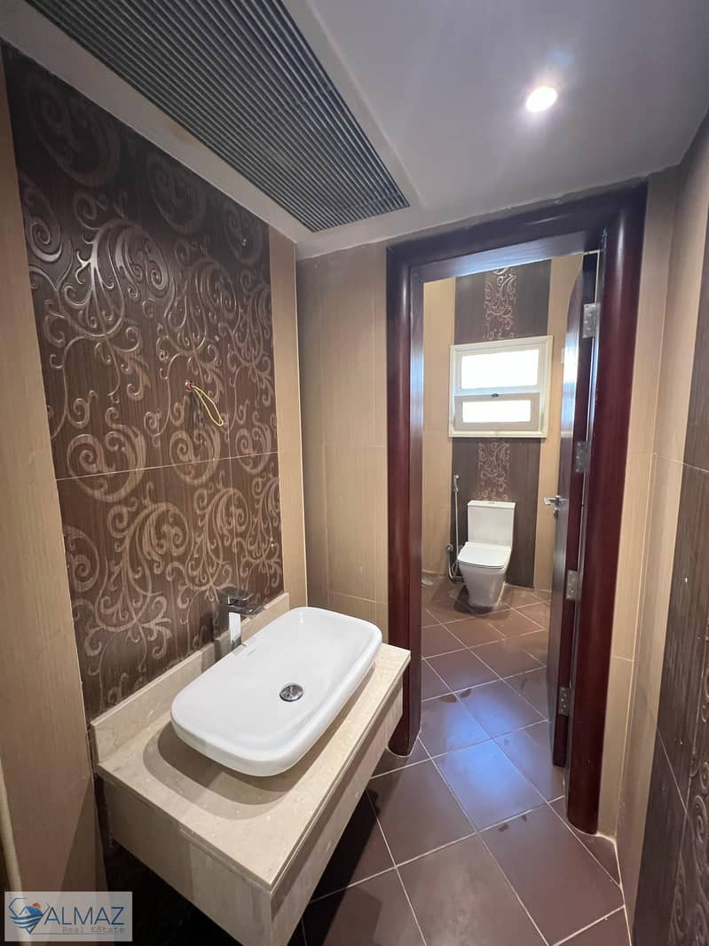 8 WhatsApp Image 2025-09-18 at 5.25. 08 PM. jpeg