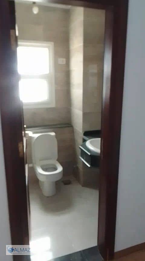 10 WhatsApp Image 2025-11-05 at 4.59. 12 PM (1). jpeg