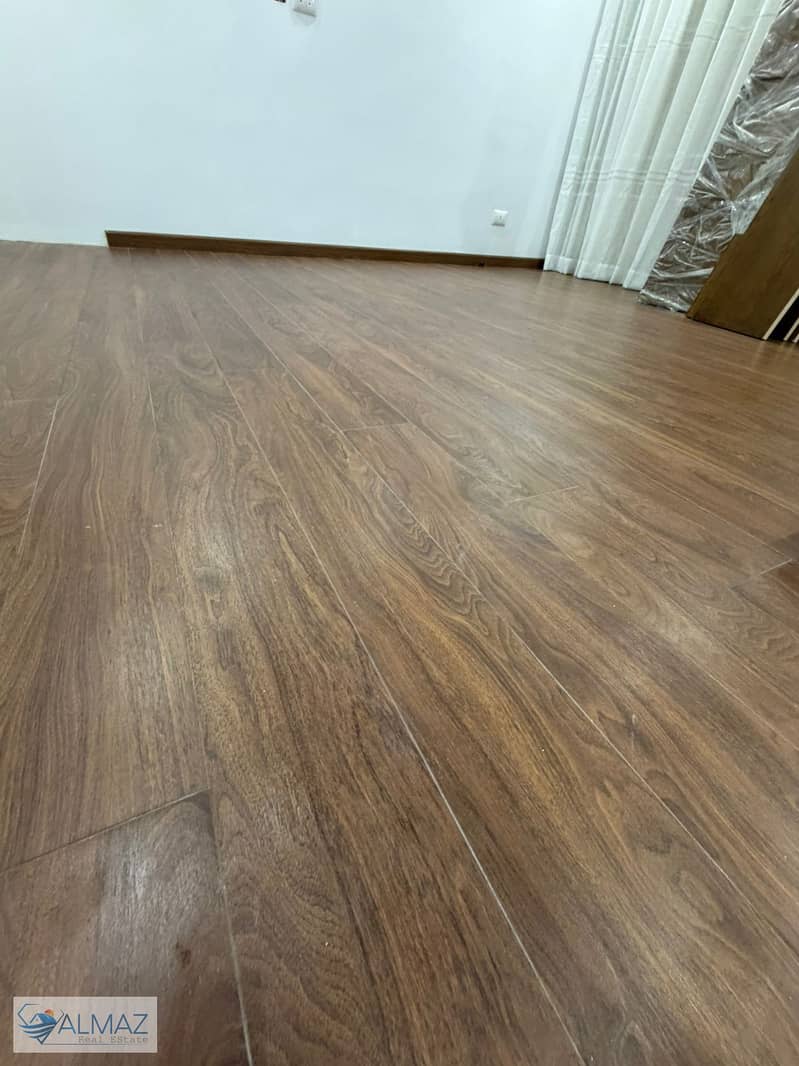 24 WhatsApp Image 2025-11-06 at 3.19. 01 PM. jpeg