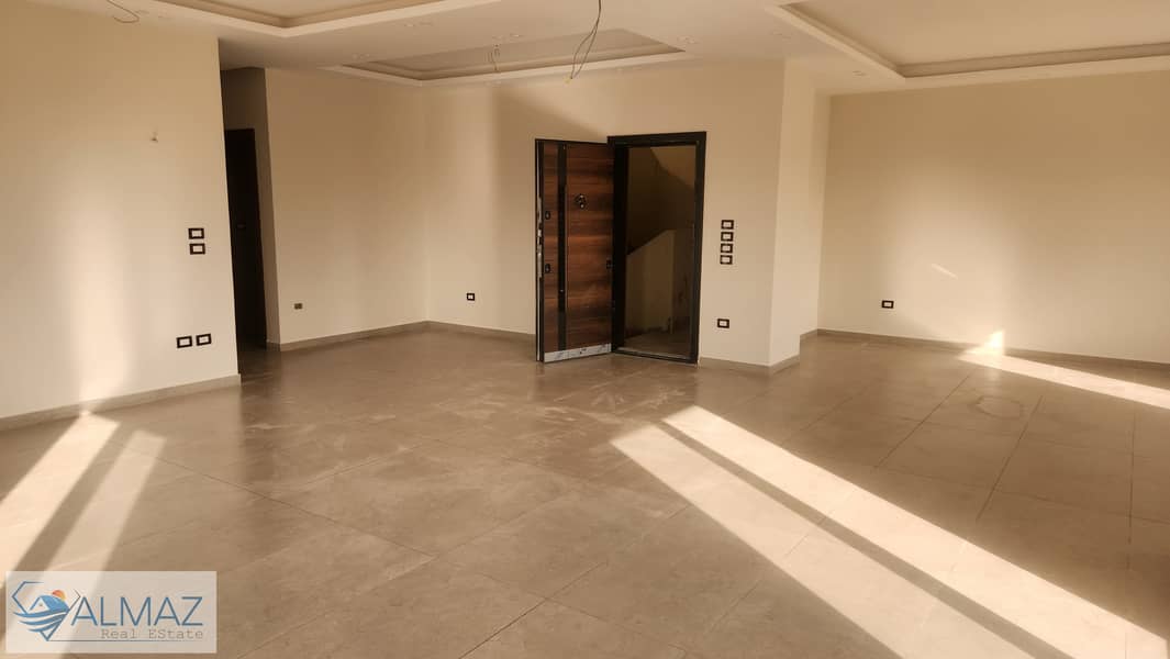 2 WhatsApp Image 2025-09-27 at 11.41. 33 AM. jpeg