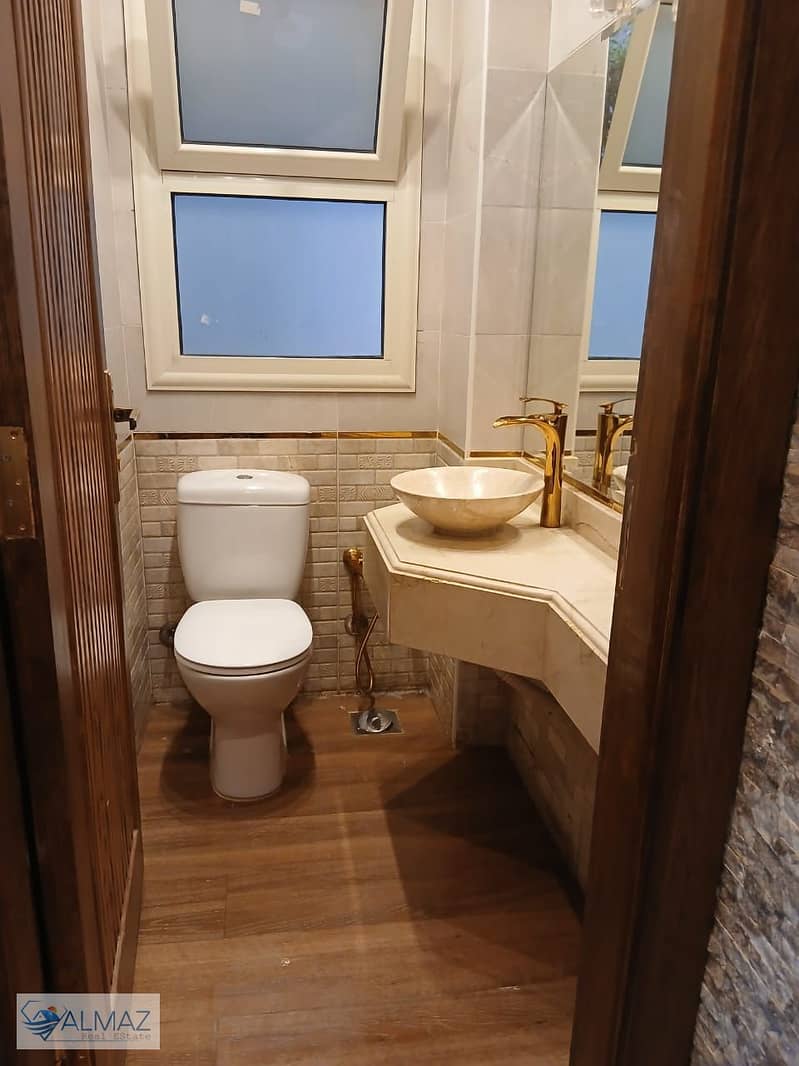 18 WhatsApp Image 2025-10-29 at 11.39. 00 AM (2). jpeg