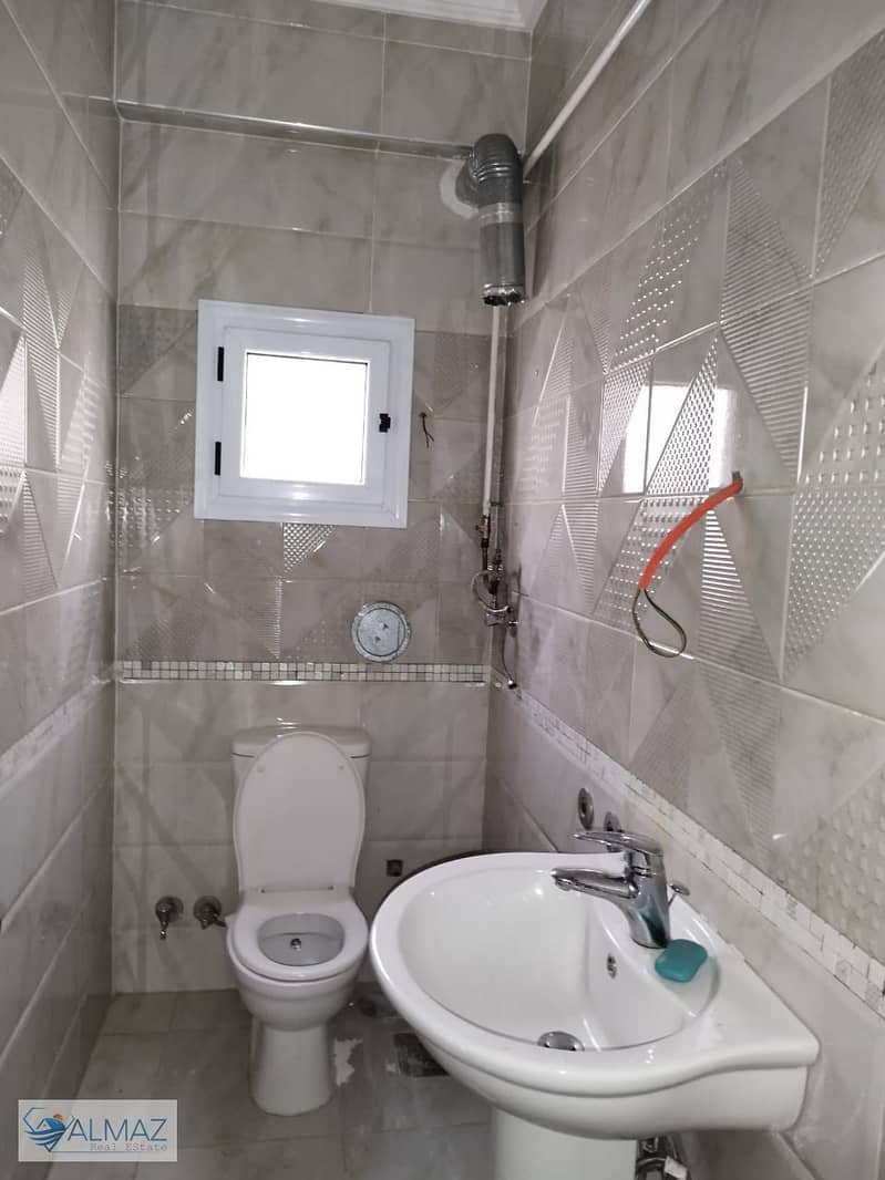 10 WhatsApp Image 2025-11-02 at 3.08. 49 PM. jpeg