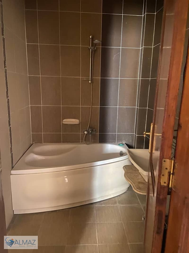 32 WhatsApp Image 2025-11-02 at 4.39. 47 PM (1). jpeg