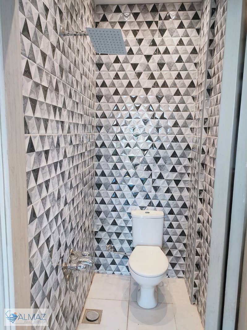 6 WhatsApp Image 2025-10-19 at 10.46. 37 AM (1). jpeg