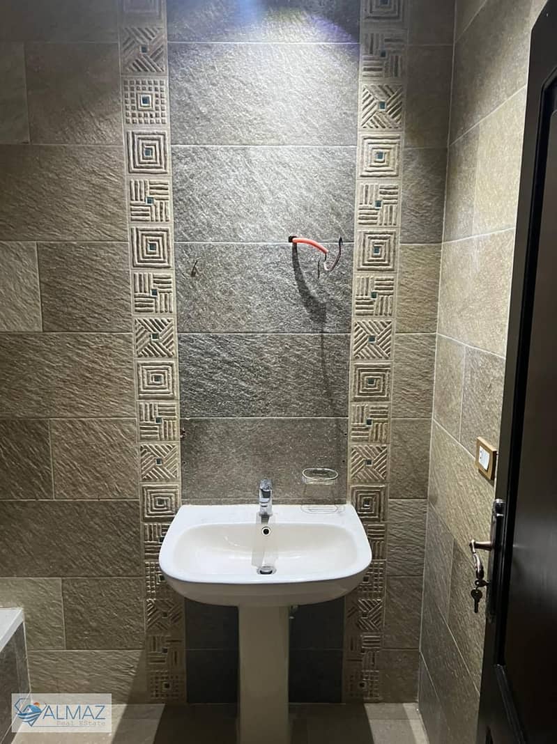 22 WhatsApp Image 2025-10-28 at 10.58. 01 AM (1). jpeg