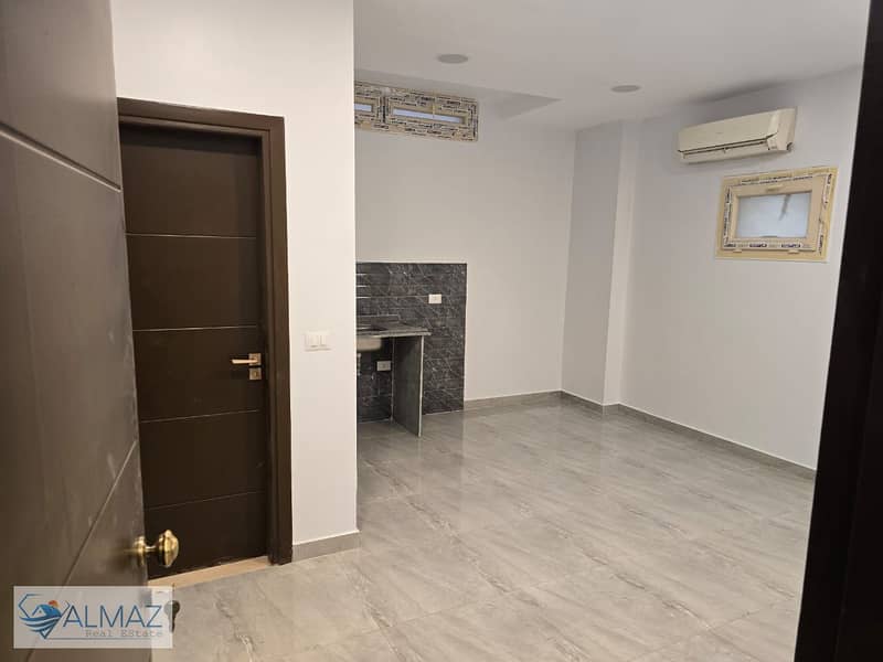 10 WhatsApp Image 2025-10-28 at 1.51. 44 PM. jpeg