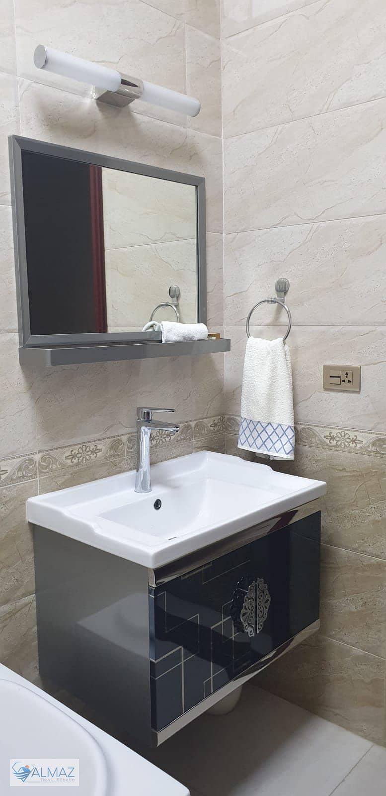 6 WhatsApp Image 2025-10-29 at 3.54. 28 PM (1). jpeg