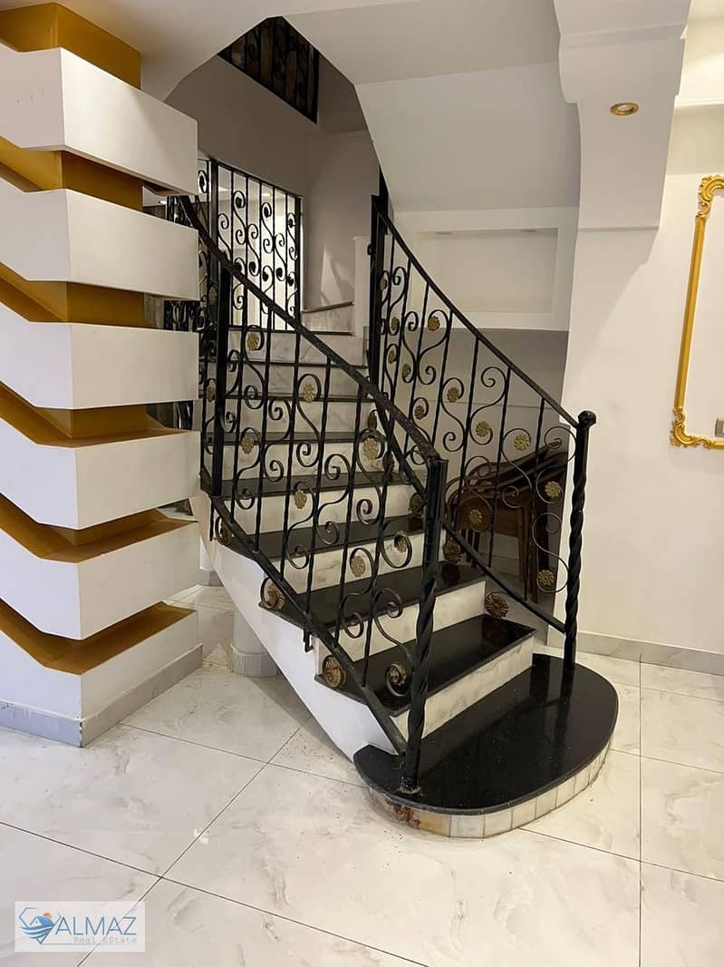 4 WhatsApp Image 2025-11-05 at 12.16. 53 PM. jpeg