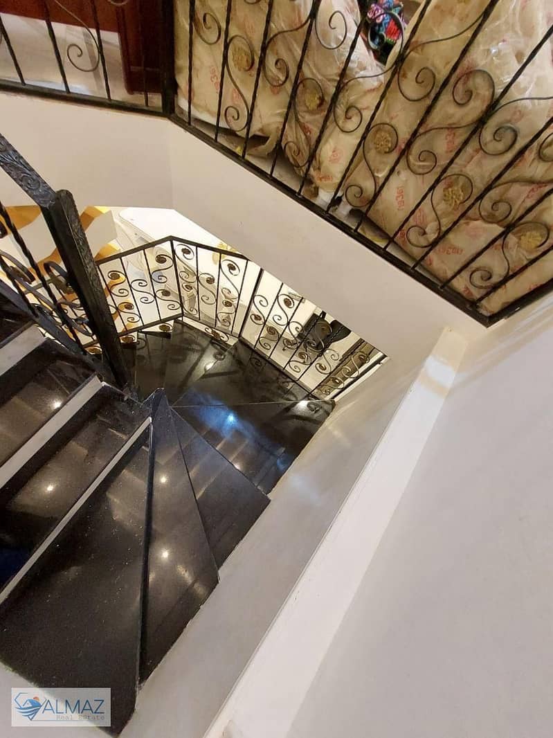 44 WhatsApp Image 2025-11-05 at 12.17. 30 PM. jpeg