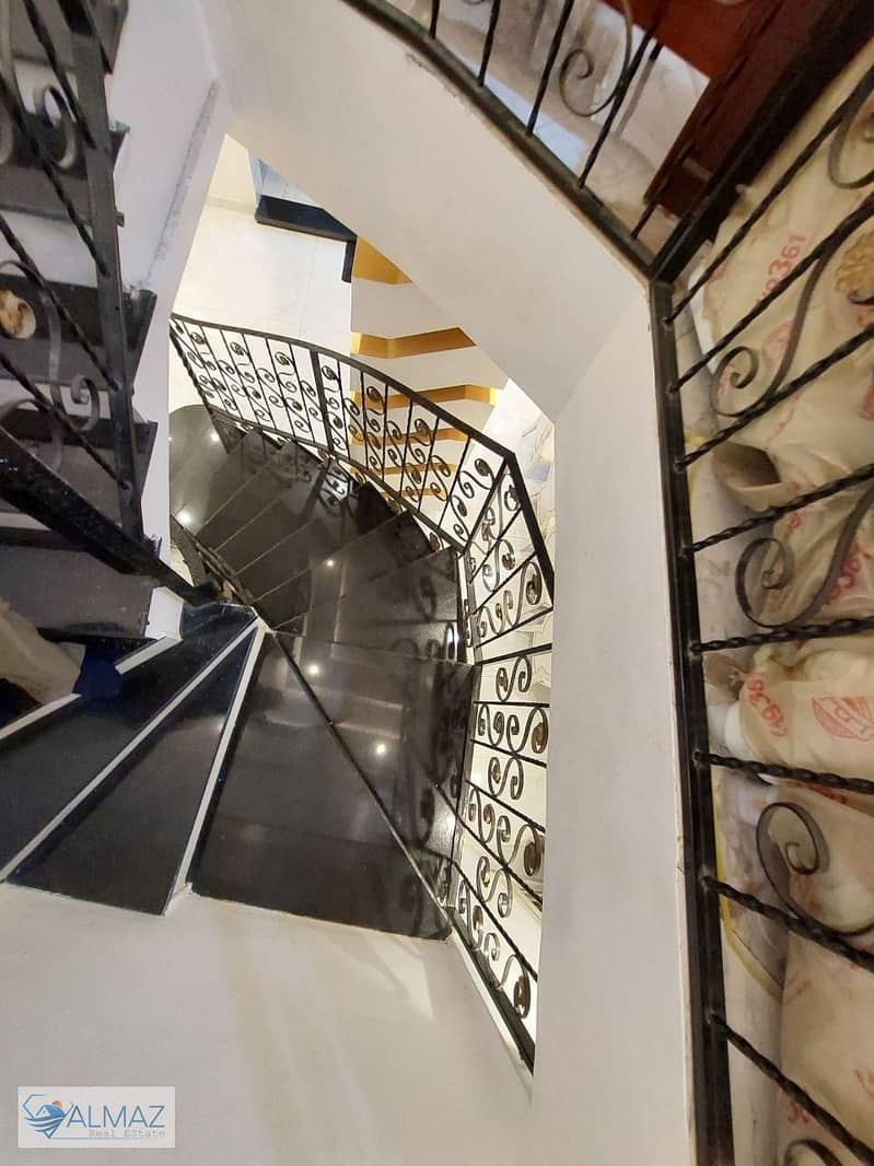 46 WhatsApp Image 2025-11-05 at 12.17. 33 PM. jpeg