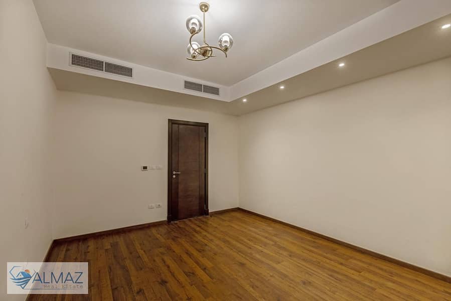 3 WhatsApp Image 2025-11-04 at 11.25. 13 AM (1). jpeg