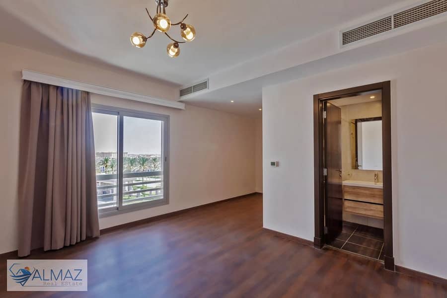 4 WhatsApp Image 2025-11-04 at 11.25. 14 AM (1). jpeg