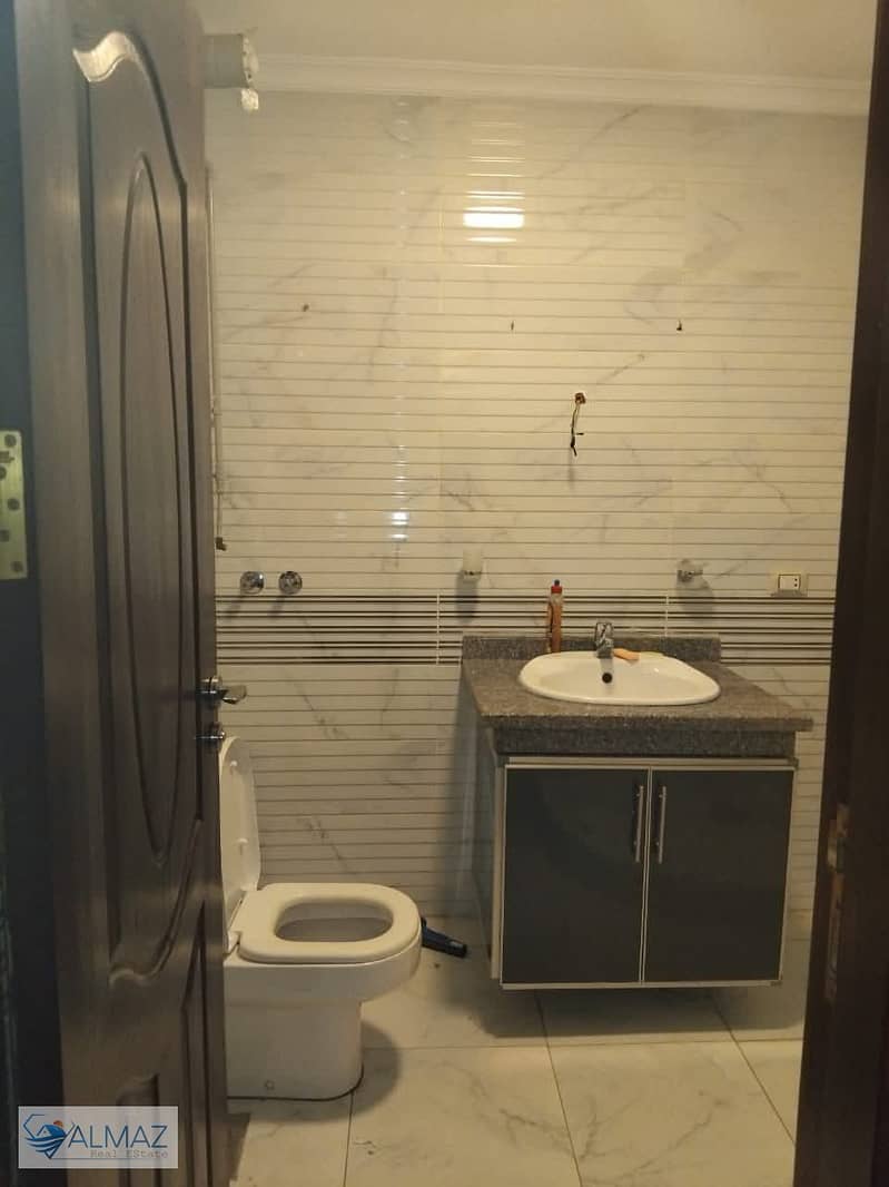 8 WhatsApp Image 2025-11-10 at 12.22. 42 PM (1). jpeg