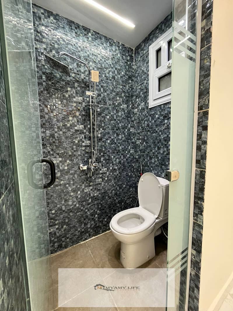 12 WhatsApp Image 2025-11-16 at 16.27. 39_7219b6d1. jpg