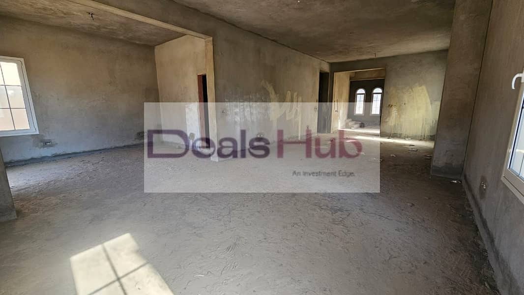 10 5173463d-0812-48c7-9bb2-7d00c73c1138. jpg