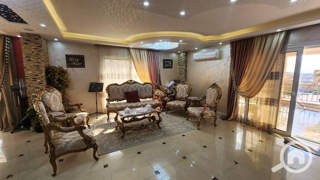 2 c8ec5a45-264d-4a9c-94f4-e5fb5f4b91be. jpeg