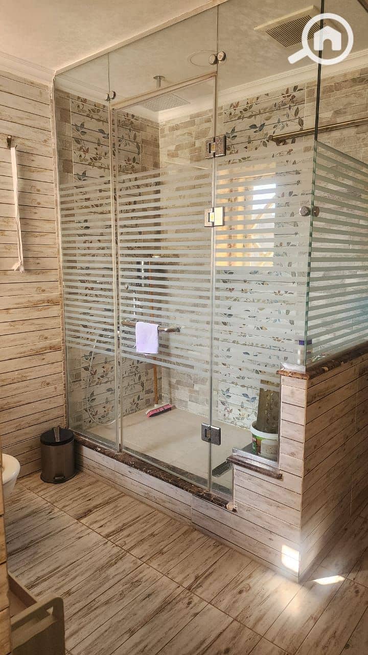 9 3d3c2e96-161b-4e99-8c07-56ba603cd8be. jpeg