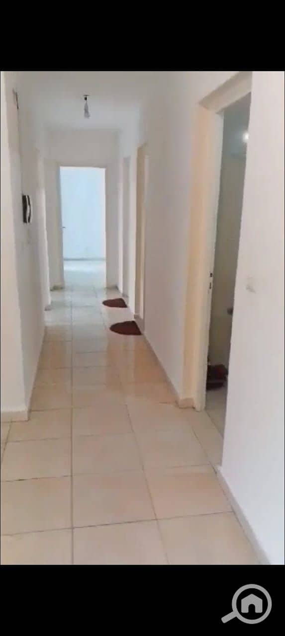 5 684d1d92-55a2-4b98-ab98-ec74d4608cb2. jpg