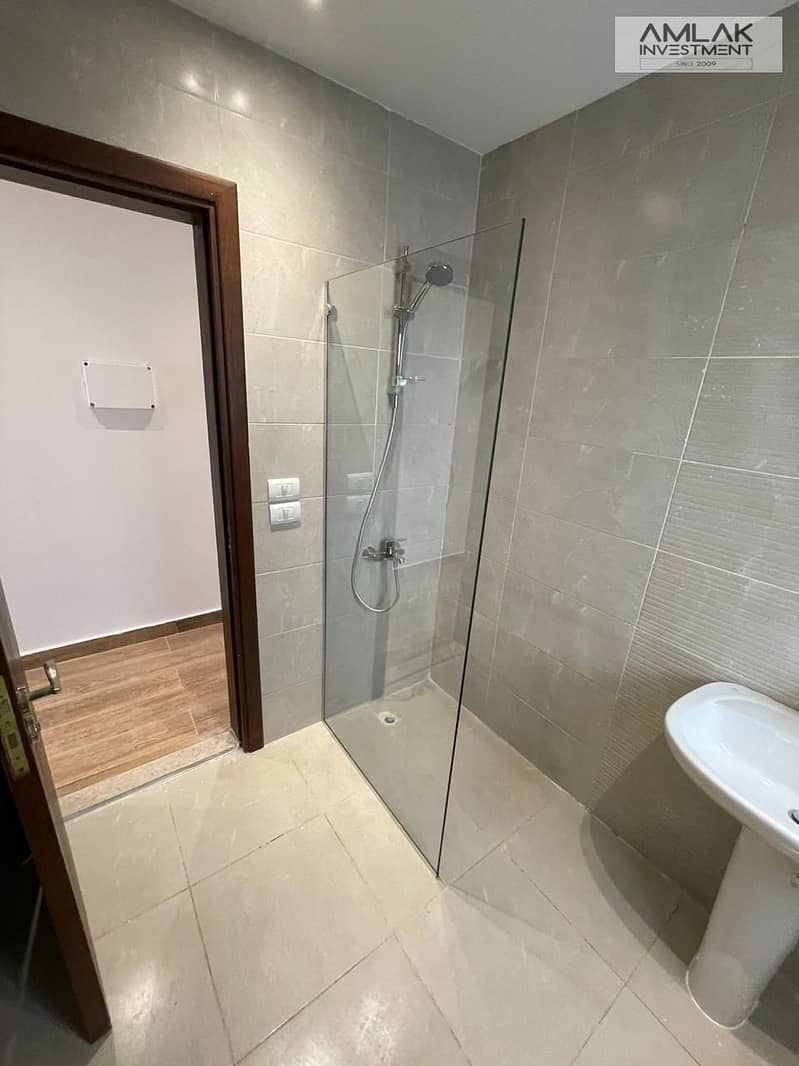 9 339e89f1-139c-4937-8491-55780e95a0f7. jpeg