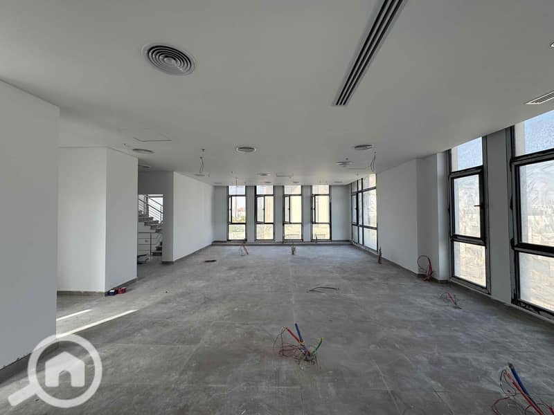 13 b9431095-c2fb-474a-a15e-50b5347a8625. jpg