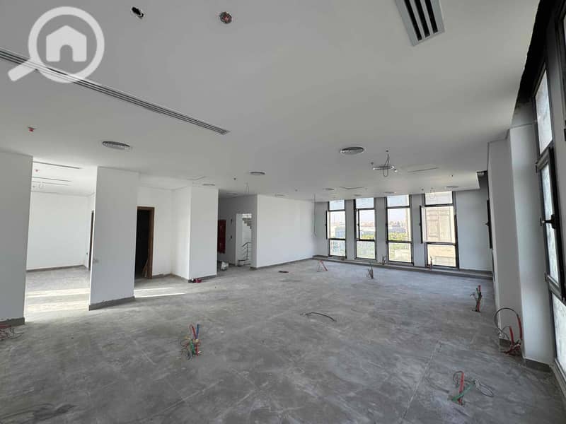 16 a13feeff-eba8-450e-ad45-8e7cde040849. jpg