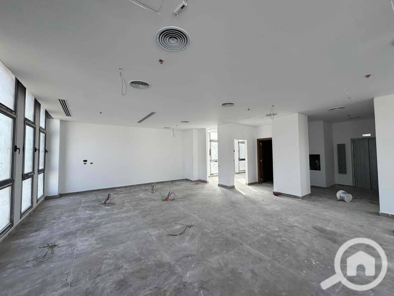 17 35f7f043-5240-4268-8602-e57d56923eef. jpg