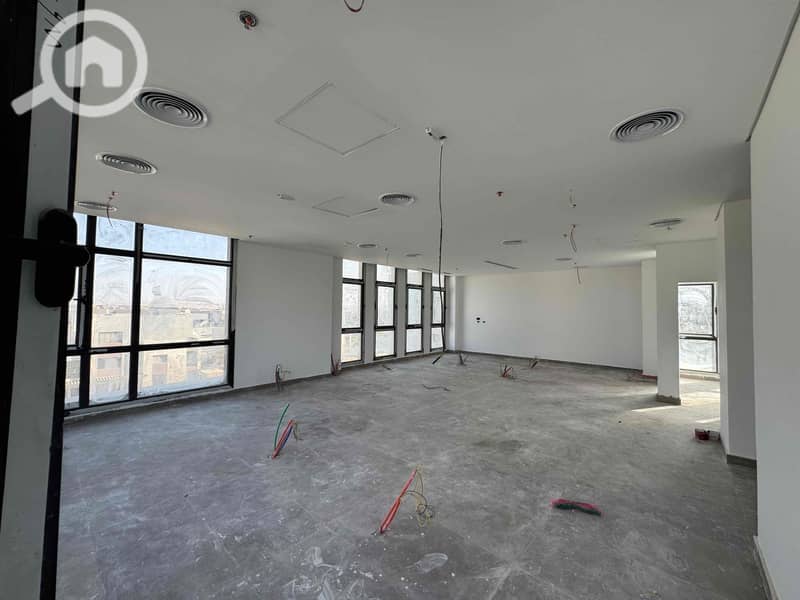 18 1cf27008-2732-412e-836d-1c14c6d957ad. jpg