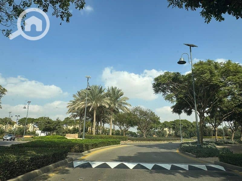 2 WhatsApp Image 2025-11-11 at 14.17. 19 (2). jpg