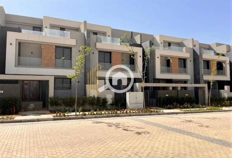 3 067b5dca-0f72-4c99-8244-4ffda8d2f7fd. jpg