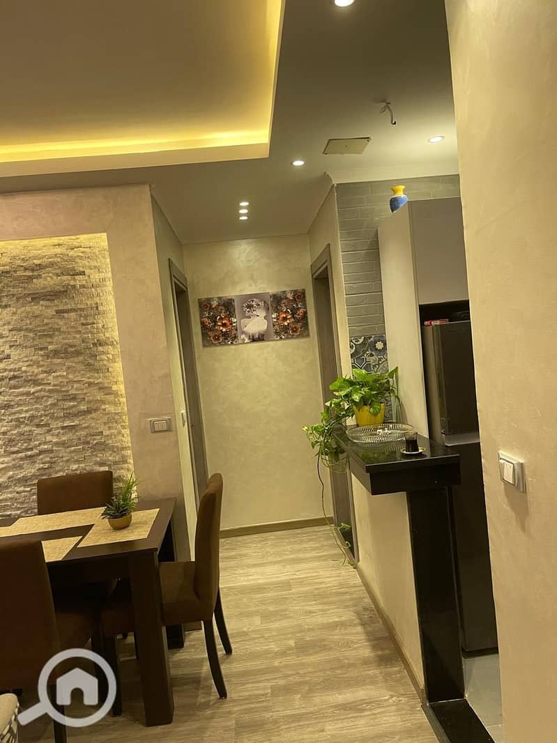 3 75d33ad7-1a21-4fe1-bb25-44096a6653e5. jpg