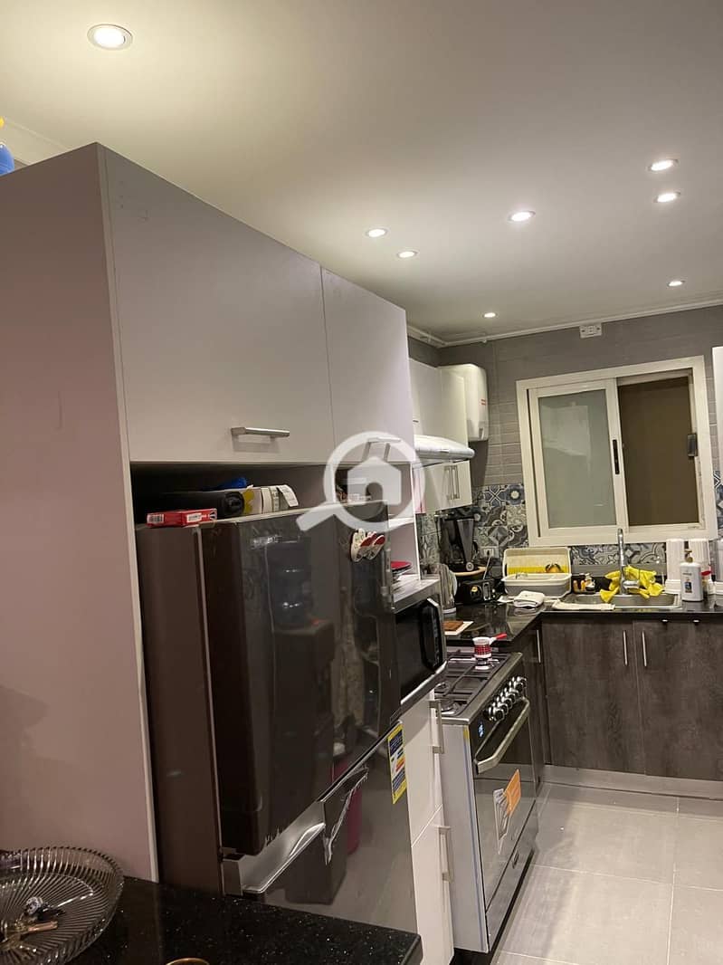 4 8d1dabf1-0167-4d5e-9a42-6bd19c52d2ec. jpg